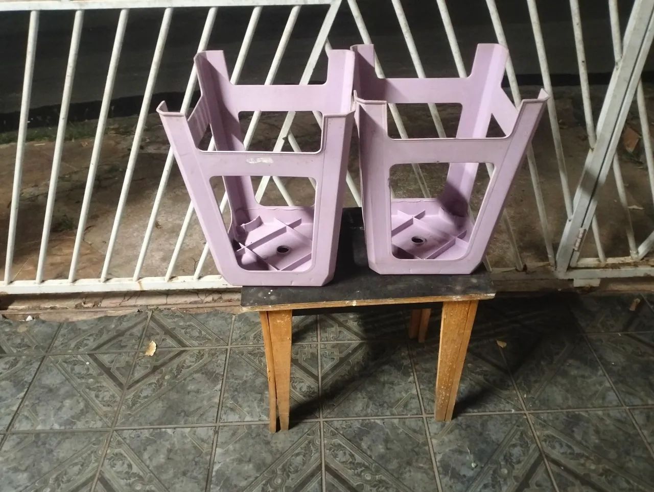 Mesinha com banquetas