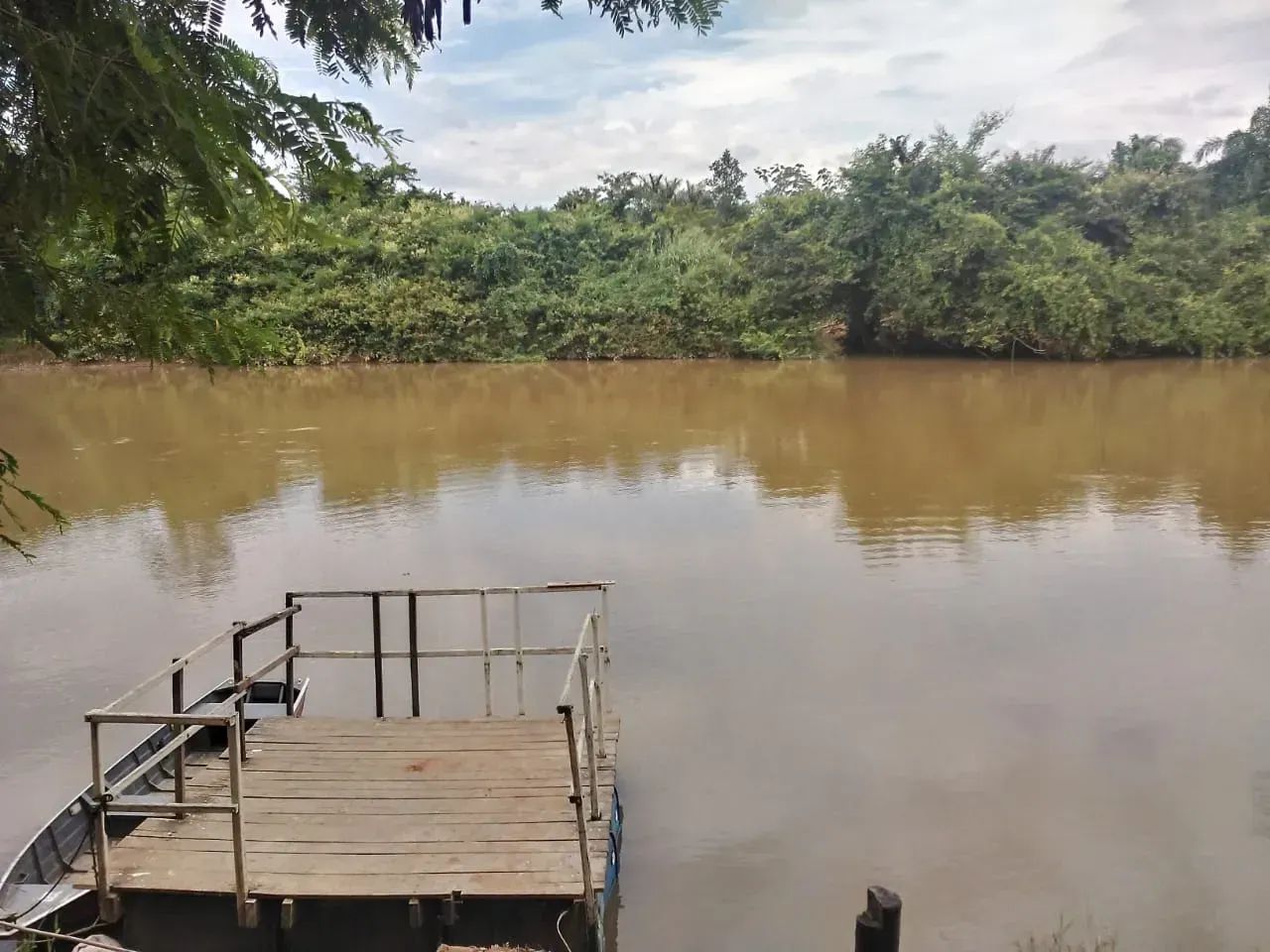 Lote em Condomínio com córrego, aceito veículo - Foto 4