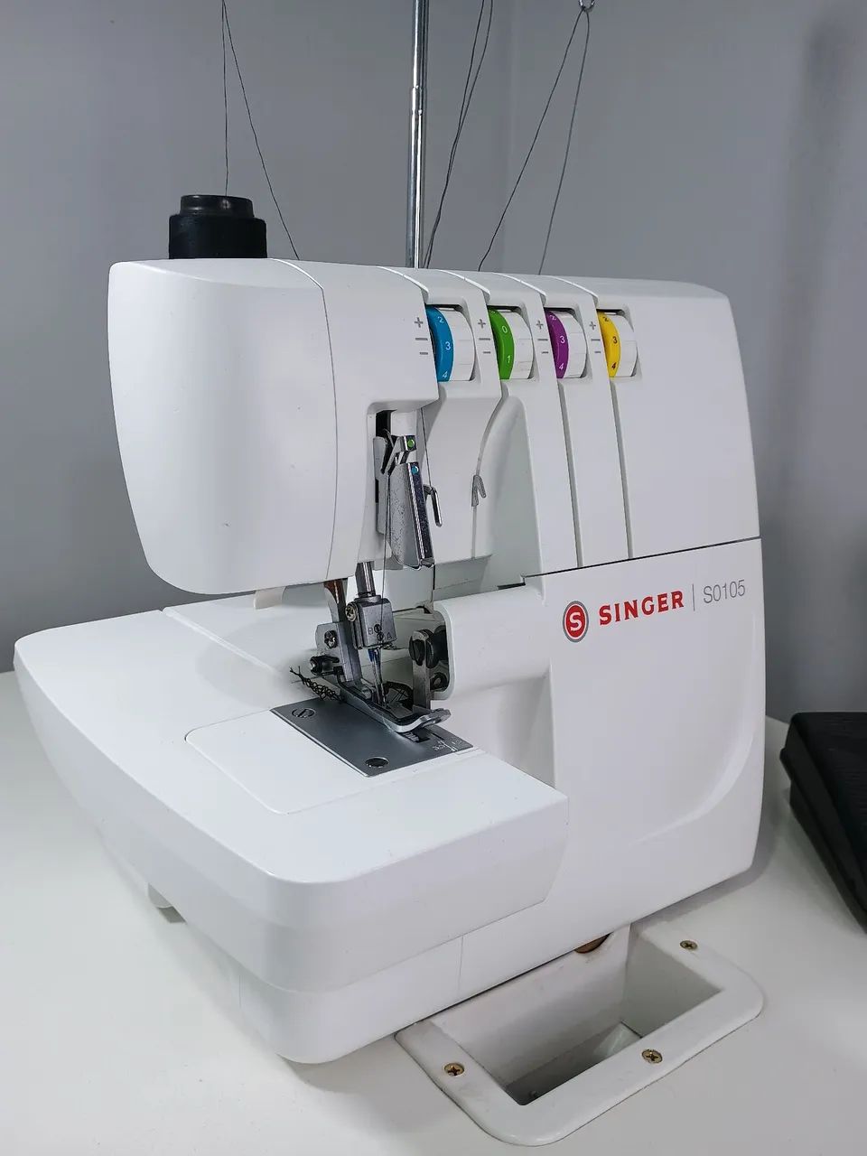 Overlock Singer - Foto 2