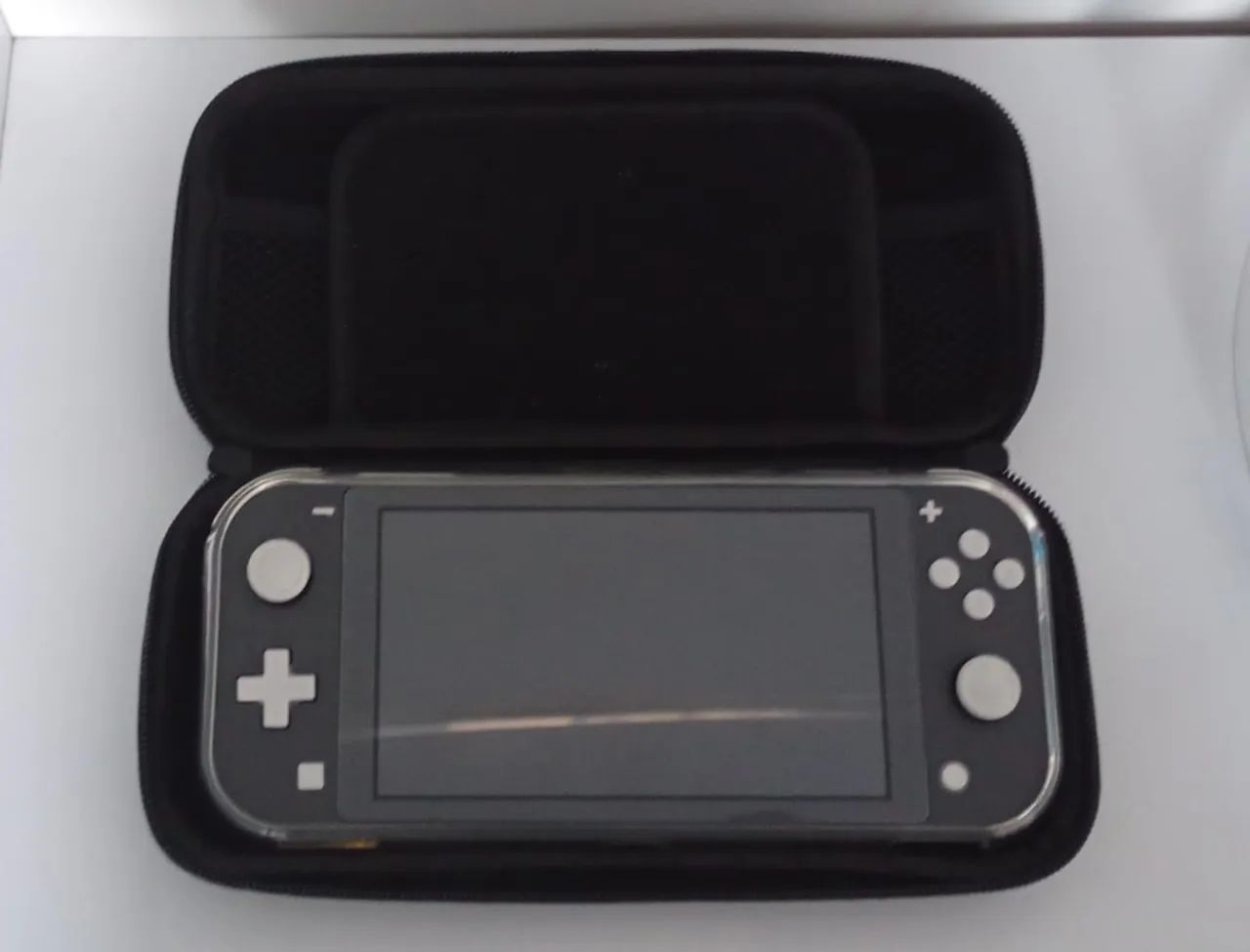 Vendo switch lite desbloqueado 