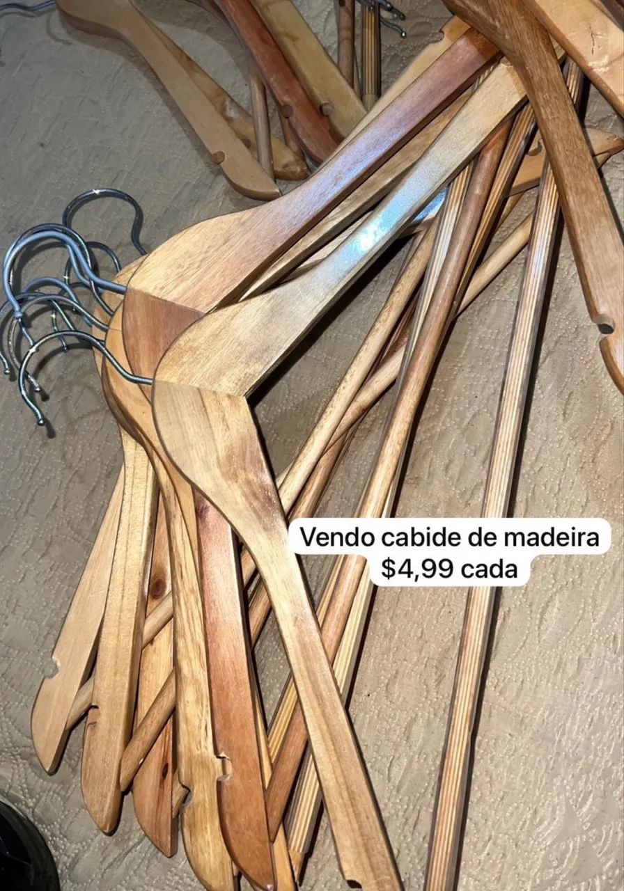 Vendo Cabides de madeira 
