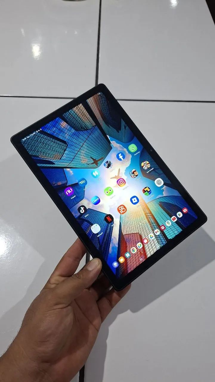 Tablet Samsung Tab A7 Grande 10 polegadas 64Gbs /4Gbs ram Wifi 5G