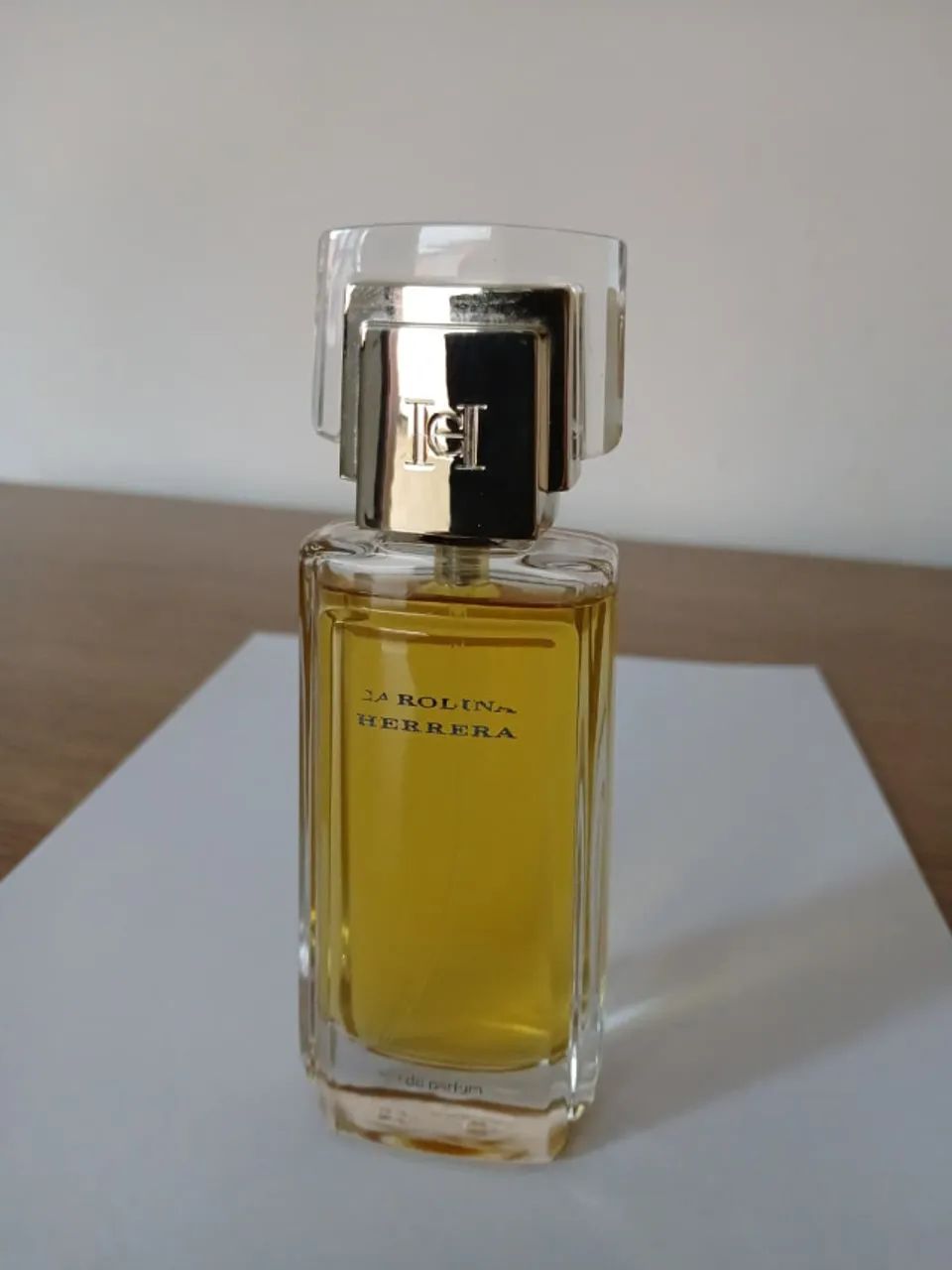 Perfume CLASSICO CAROLINA HERRERA - Foto 2