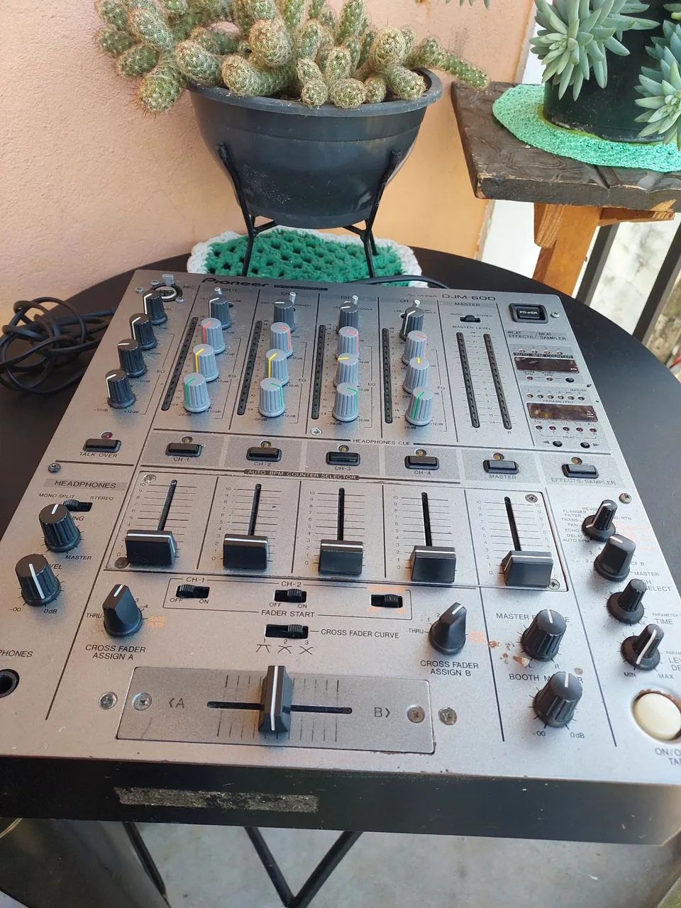 Mixer pioneer DJM -600.  3.500  - Foto 3