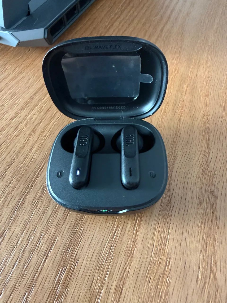 Fone de ouvido JBL Wave flex 