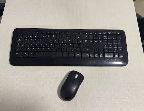 Teclado e Mouse Sem Fio Microsoft 850