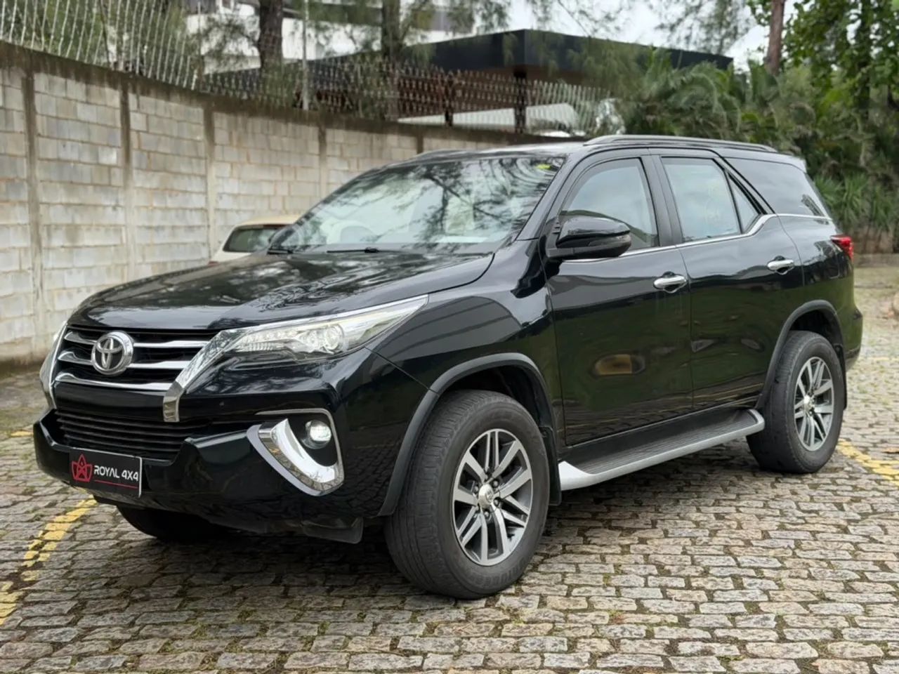 Toyota Hilux SW4 4X4 2.8 Diesel 2019