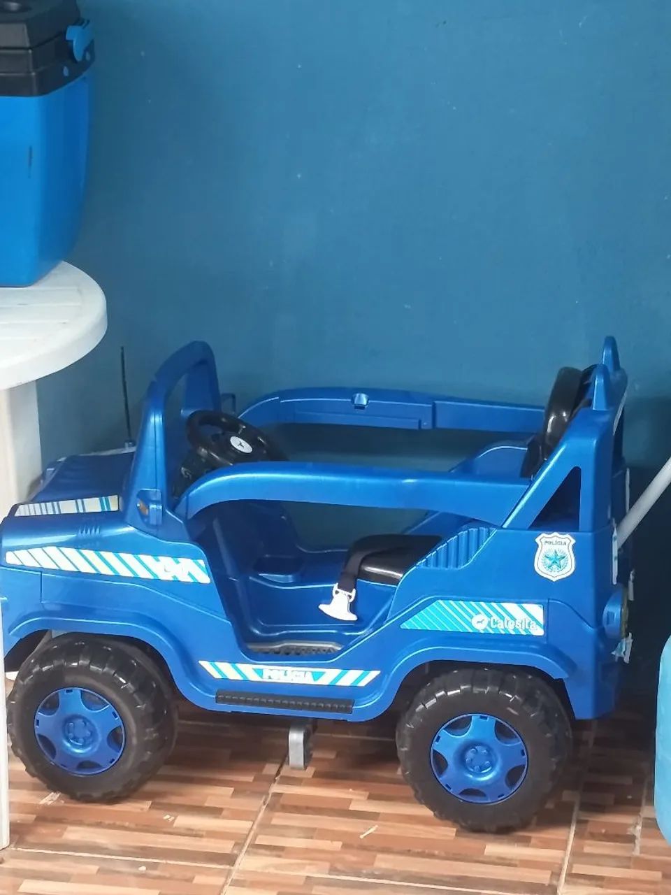 Carrinho de polícia e cadeira infantil  - Foto 2