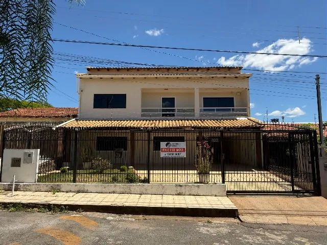 Casa 04 súites Quadra 16 - Sobradinho DF