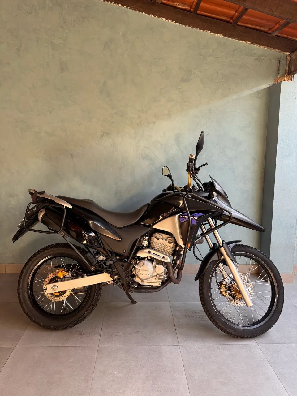 Xre 300