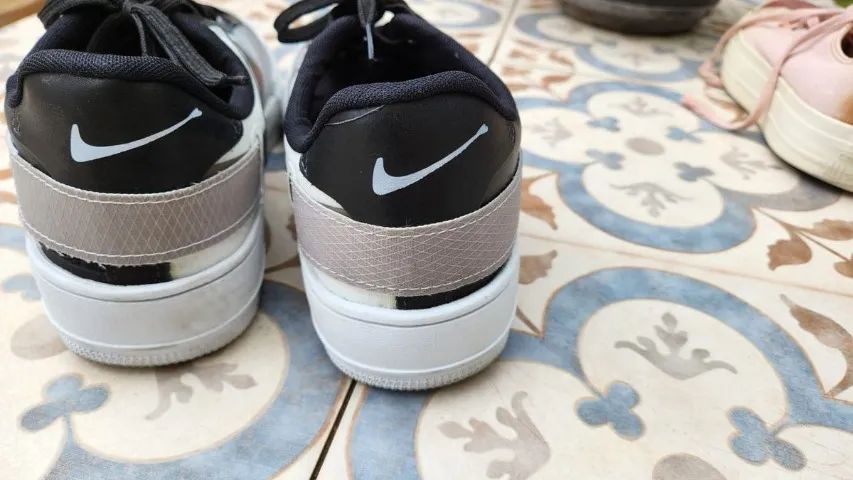 tênis nike air force 1 type black hyper crimson - Foto 3