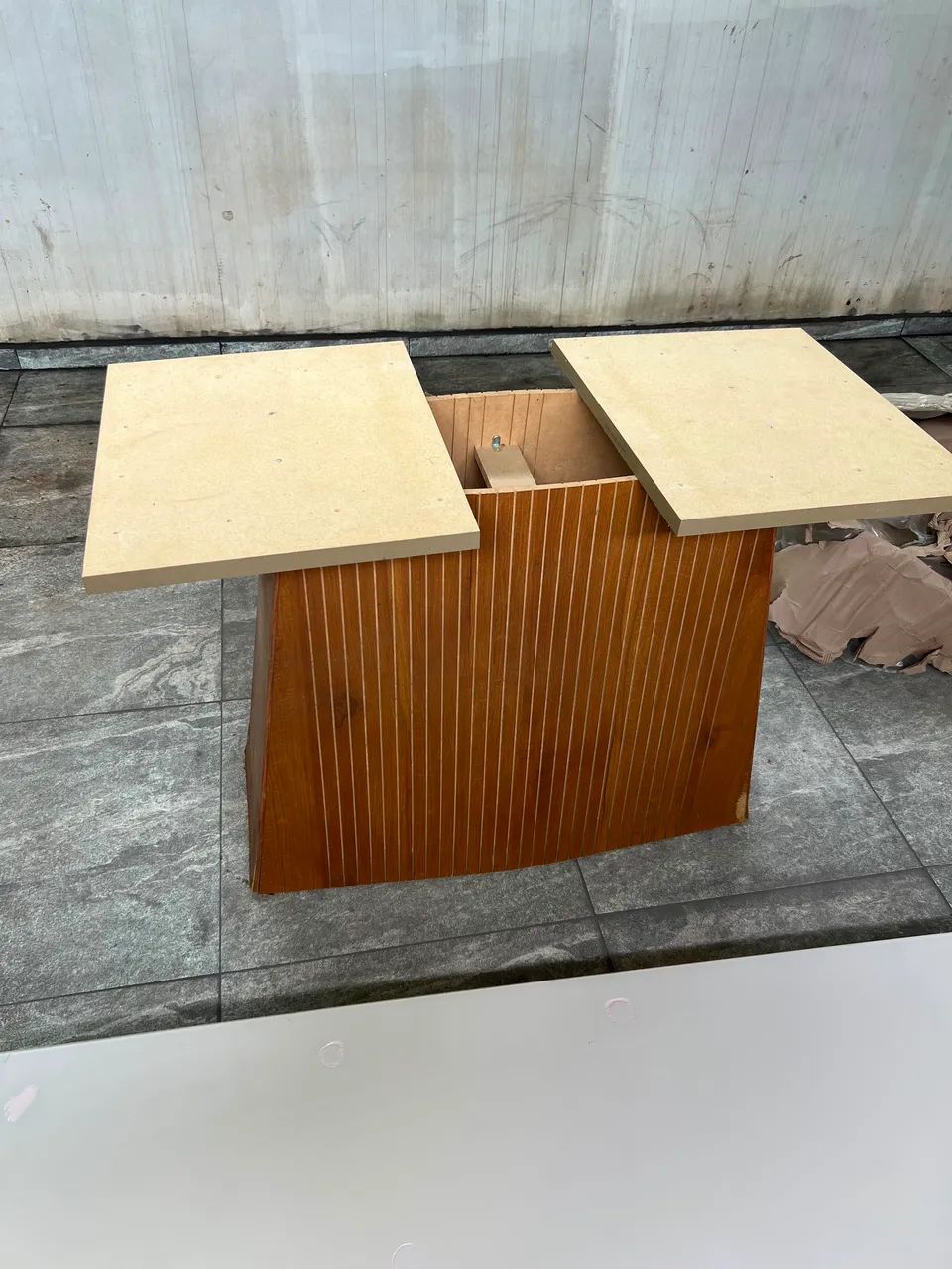 MESA DE JANTAR COM BASE RIPADA 1,60 x 90  - Foto 5