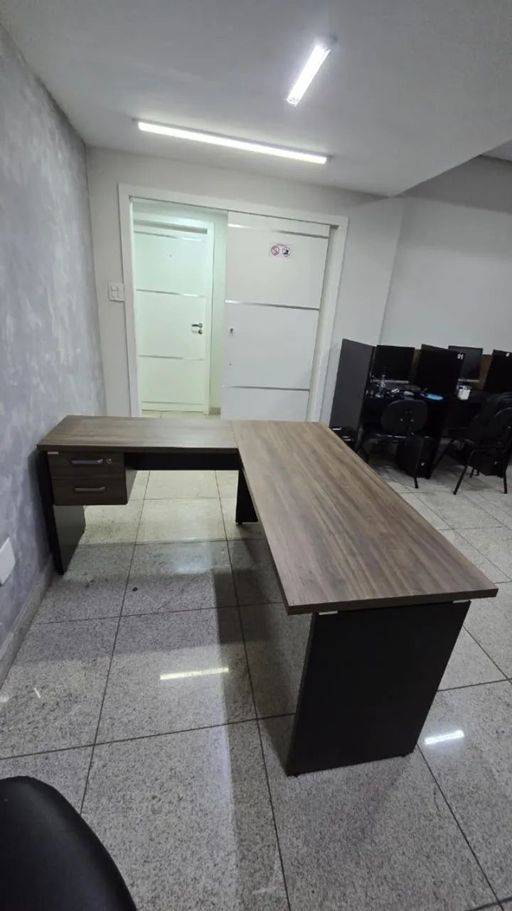 Mesa com extensão e gaveteiro - Foto 5
