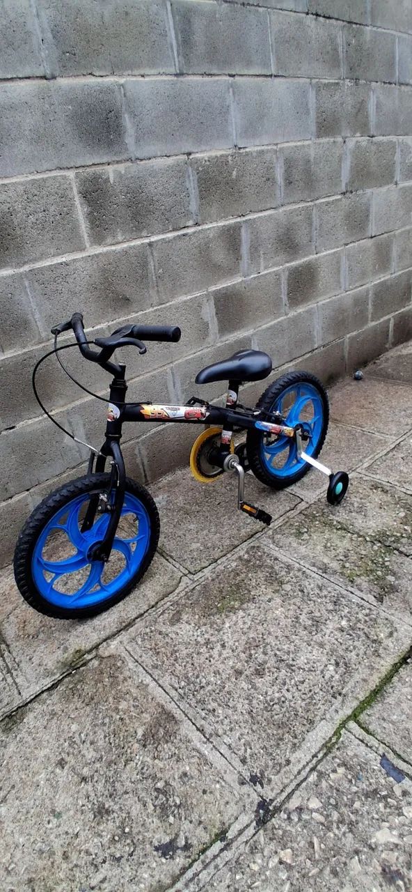 Bicicleta infantil aro 15 - Foto 5