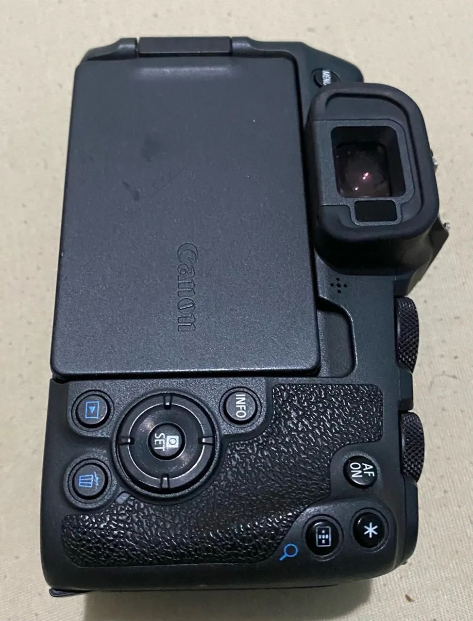 Canon R8 - Foto 4