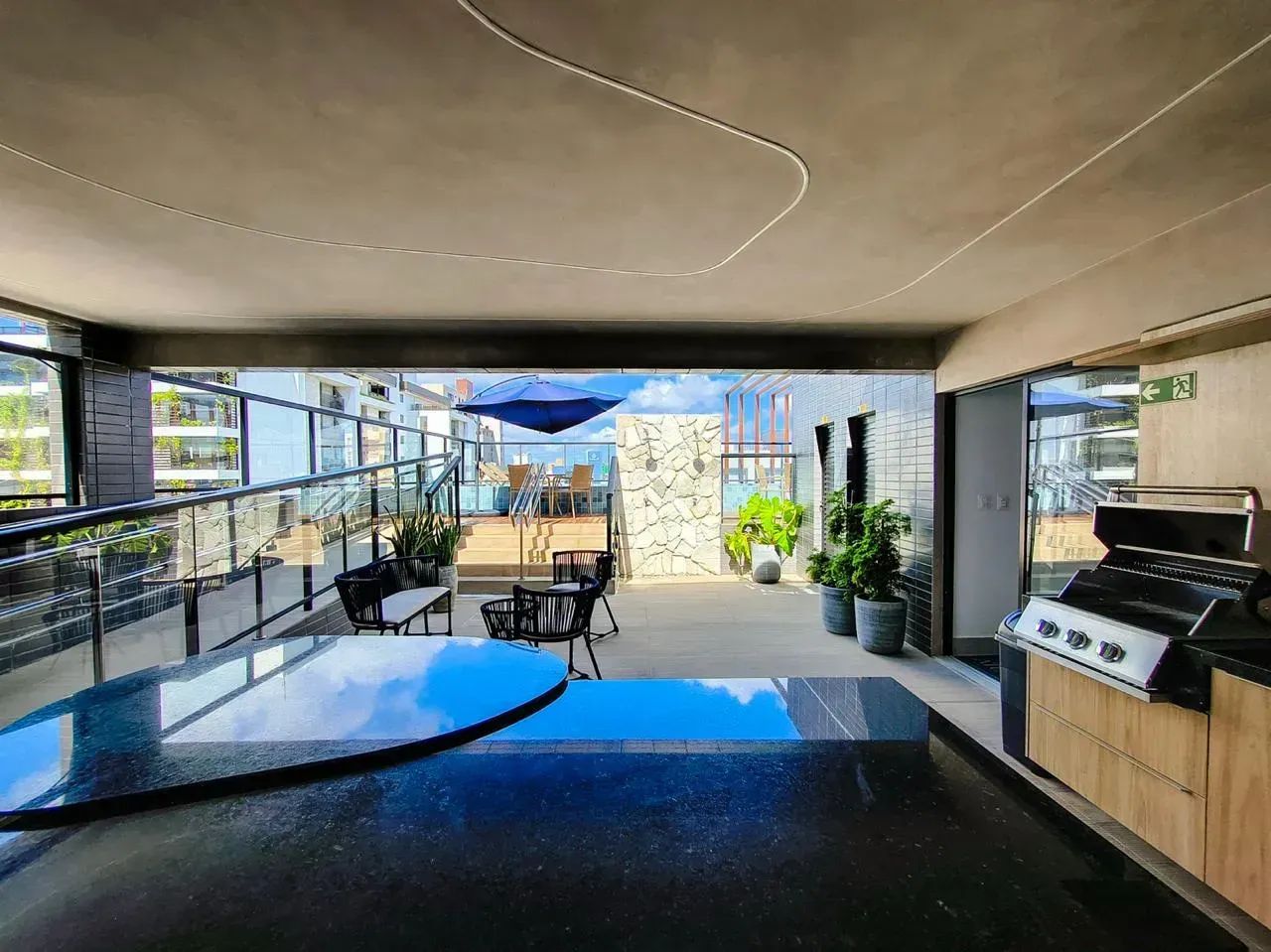 Alugo excelente Flat mobiliado em Intermares a 150m do mar, 01 quarto, R$ 2.200,00. - Foto 5