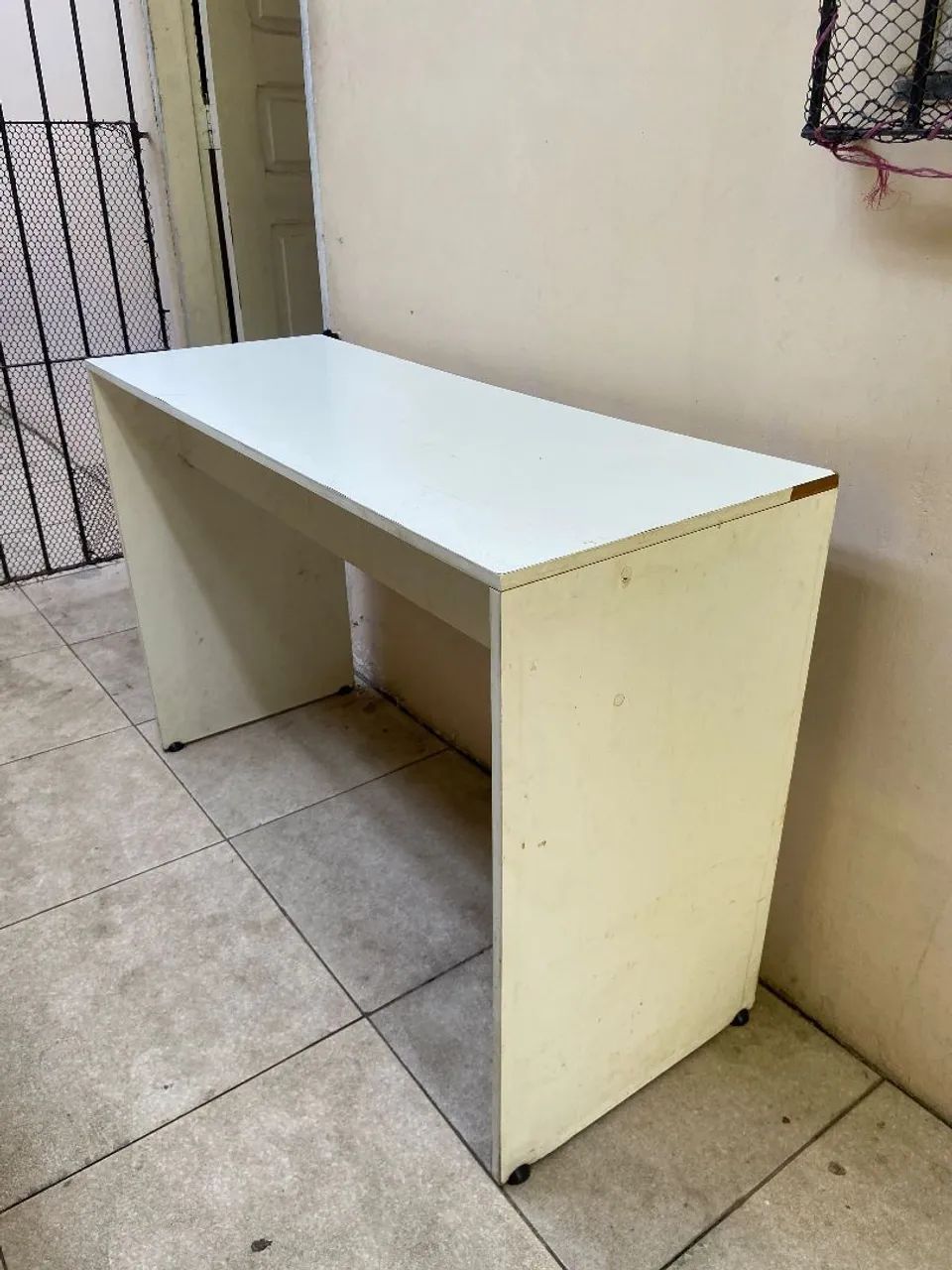 Mesa de estudos em MDF - Foto 2