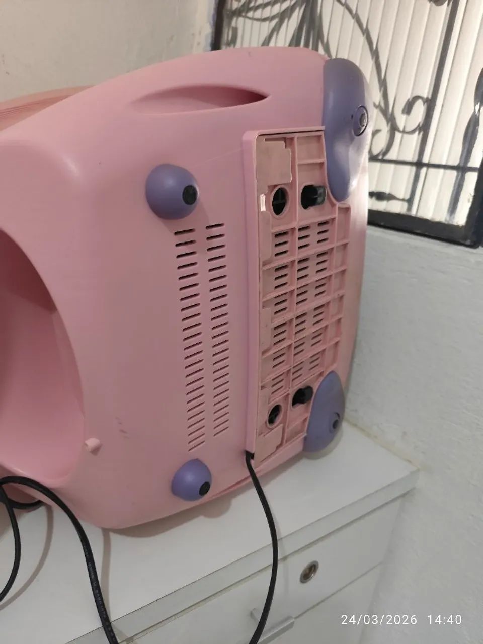 Tv da princesa Disney com controle remoto original 