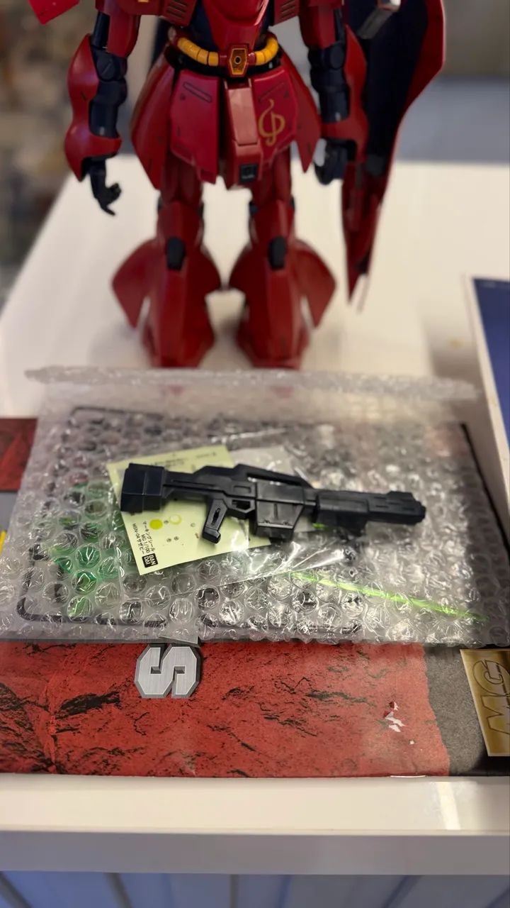 SAZABI - MG - Gundam - Foto 3