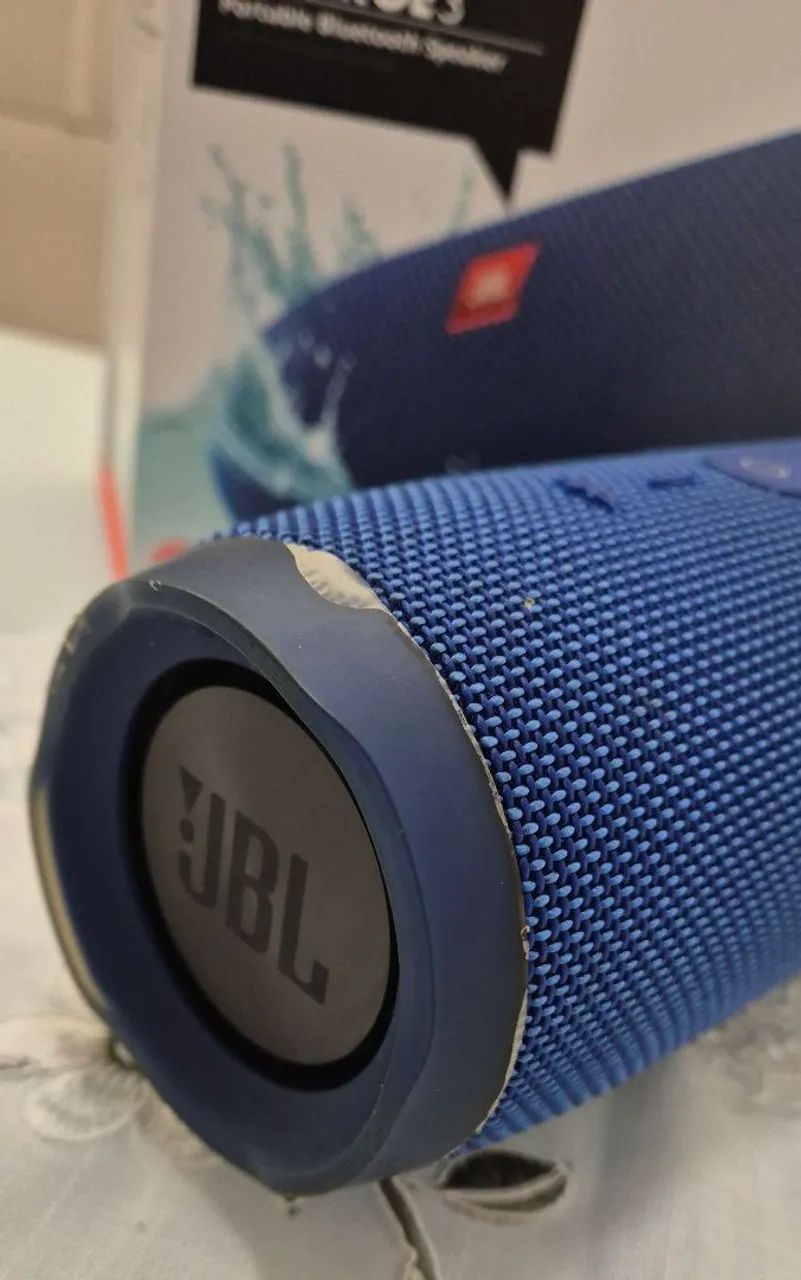 Jbl charge 3 original, com caixa, carregador e cabo - Foto 2