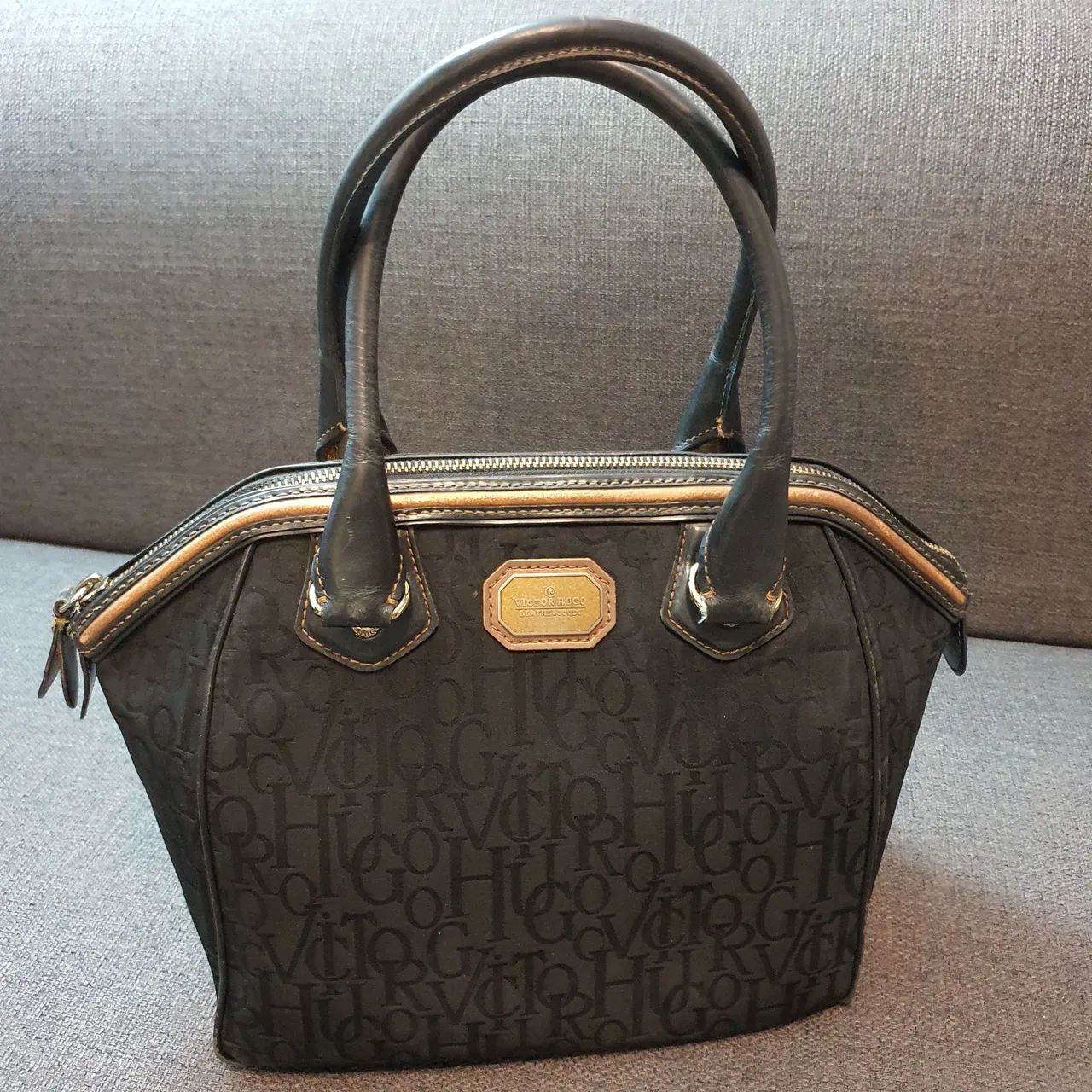 Bolsa VICTOR HUGO | ORIGINAL | Seminova  - Foto 2