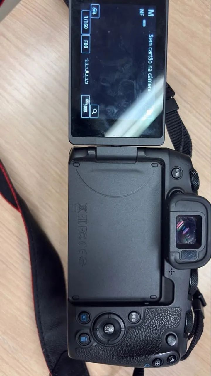 Câmera Canon RP - Foto 2