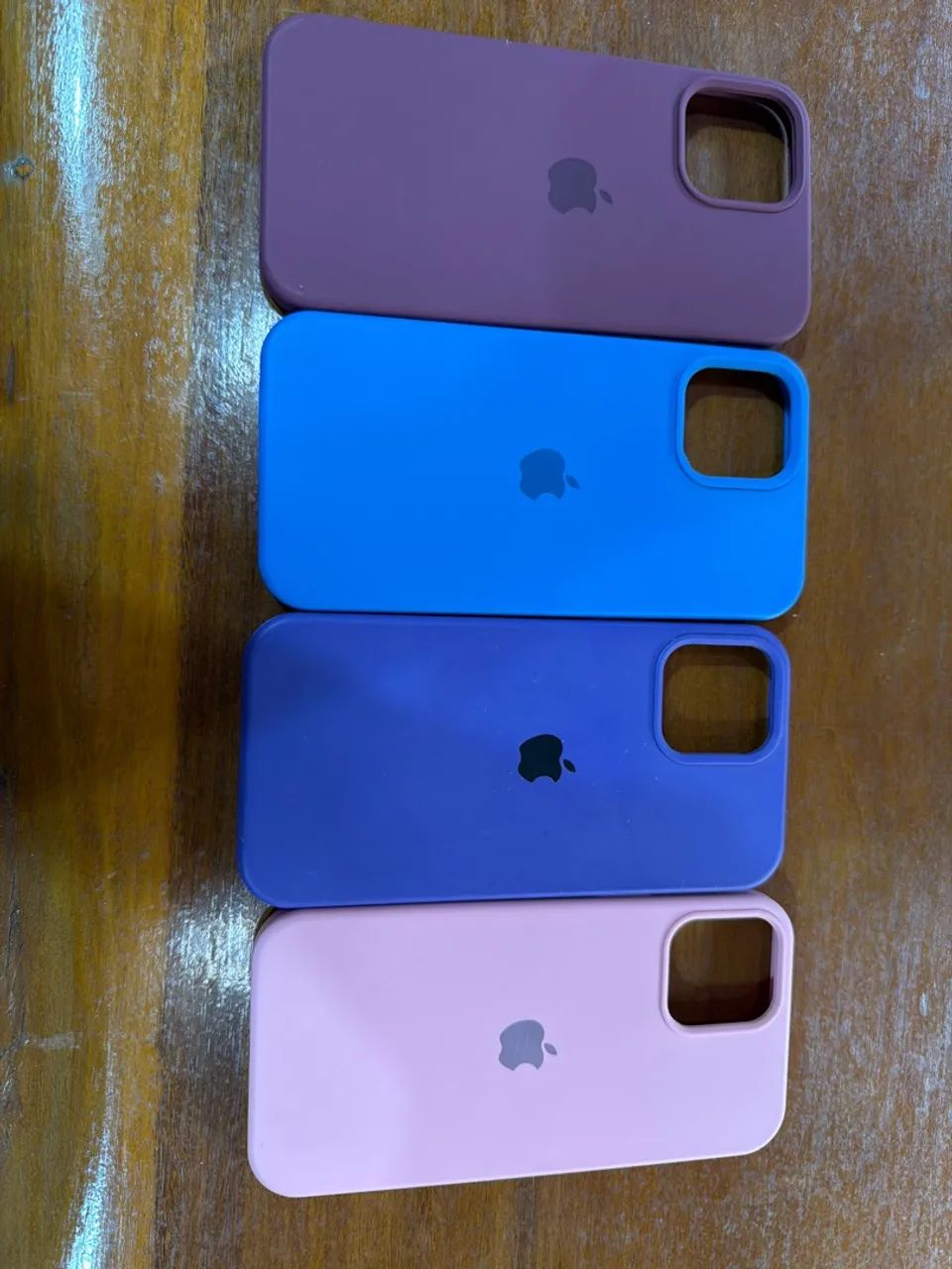 Pacote 4 capinhas, iphone 12 pro max, em perfeito estado 