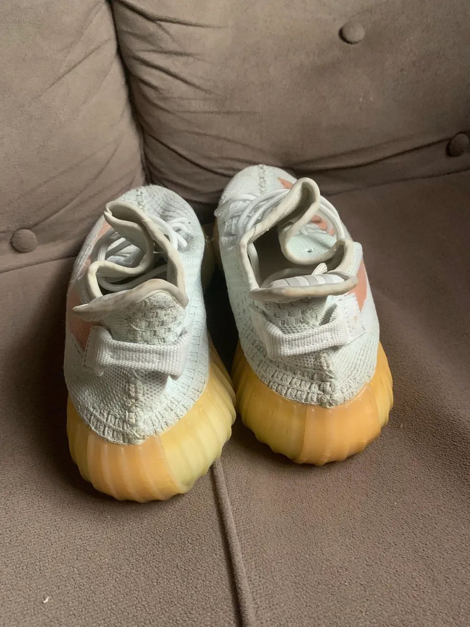 tênis Adidas Yeezy Boost 350 V2 - Foto 4