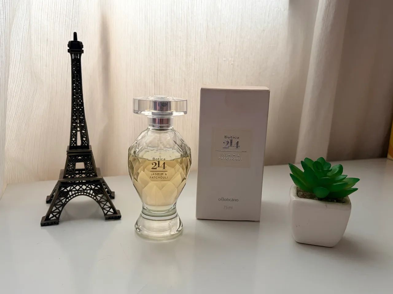 Perfume Jasmin e Patchouli - Botica 2014
