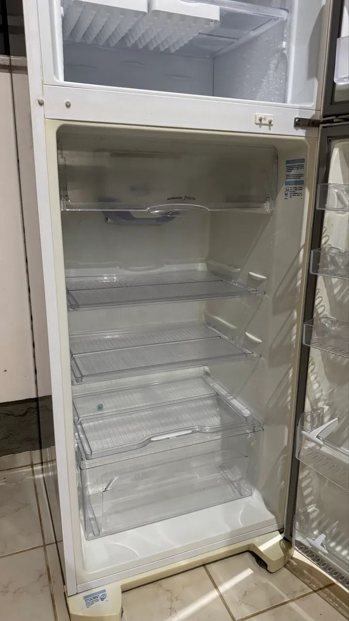 Geladeira Eletrolux  - Foto 2