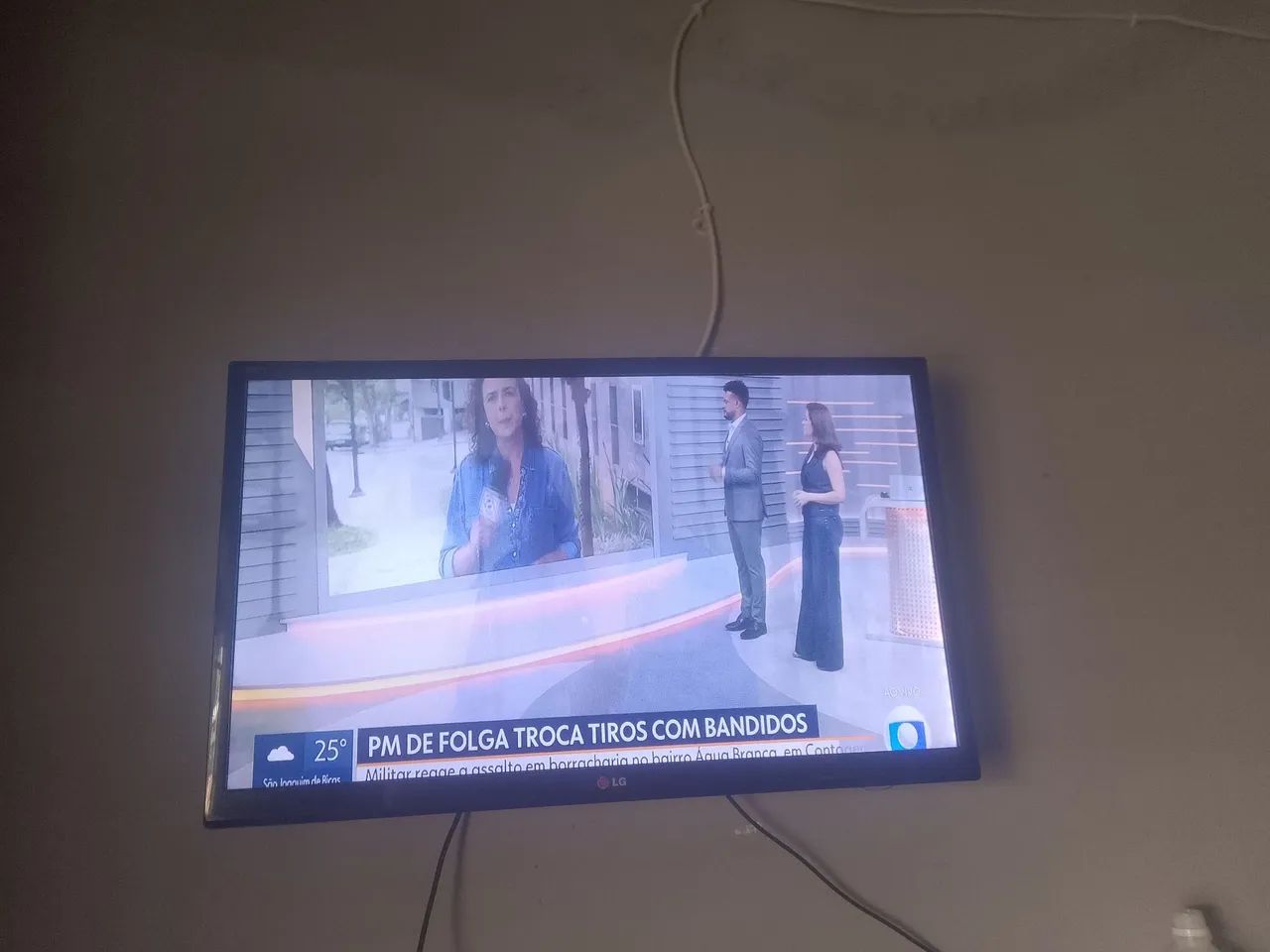 Vendo tv lg 32 polegadas vai com controle 