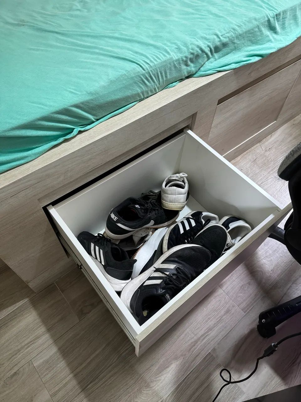 Cama Grande com gavetas - Foto 3