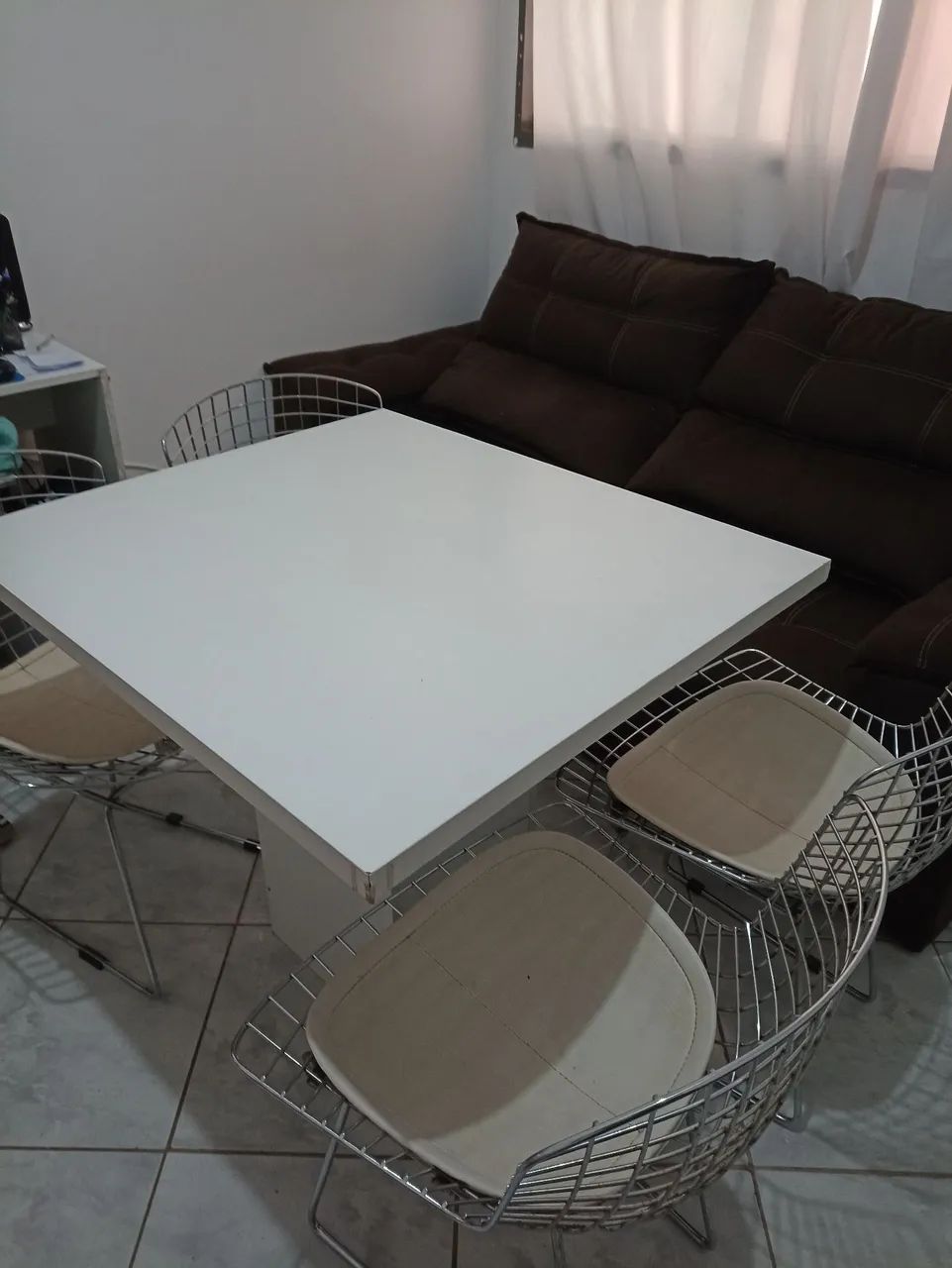 Mesa com quatro cadeiras watts * - Foto 4