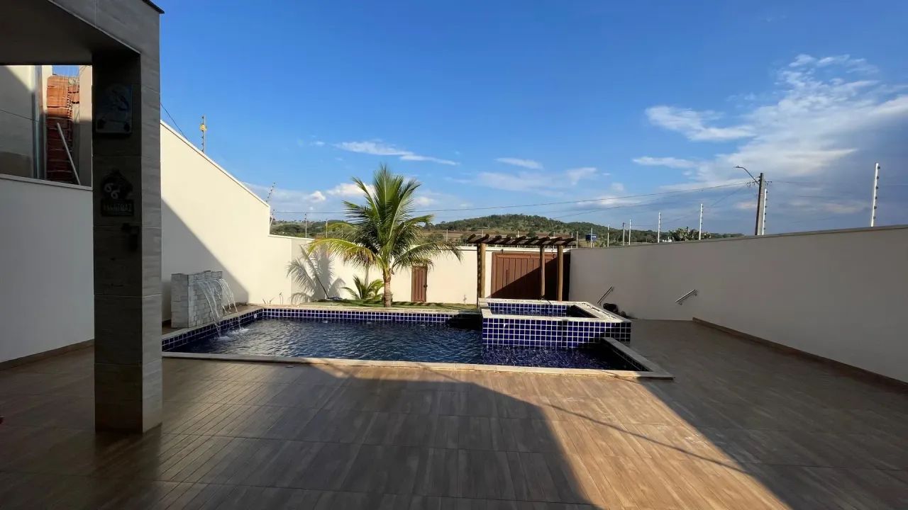 Vendo sobrado com 3 quartos sendo 2 suítes com piscina e churrasqueira em Nerópolis - Foto 4