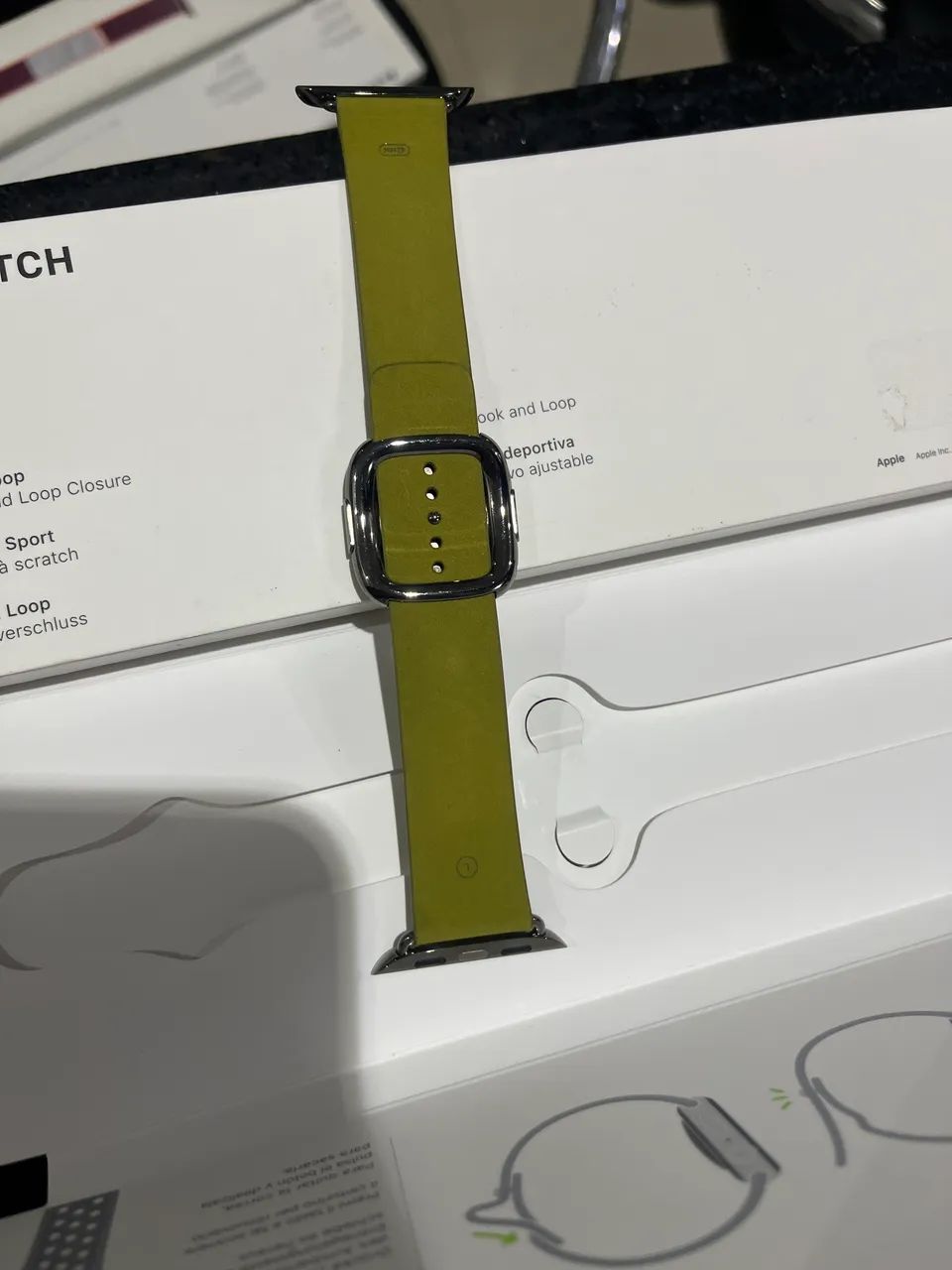 Pulseira de couro da Apple Original 42mm!! Nova sem uso na caixa verde abacate original - Foto 4