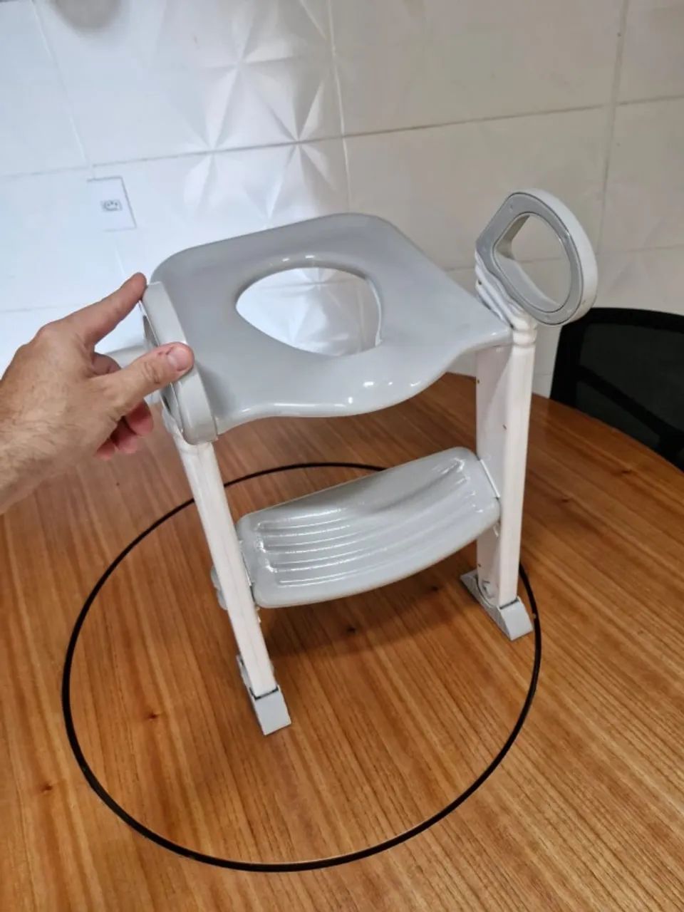 Assento Redutor Infantil com Escada para Vaso Sanitário - Foto 3