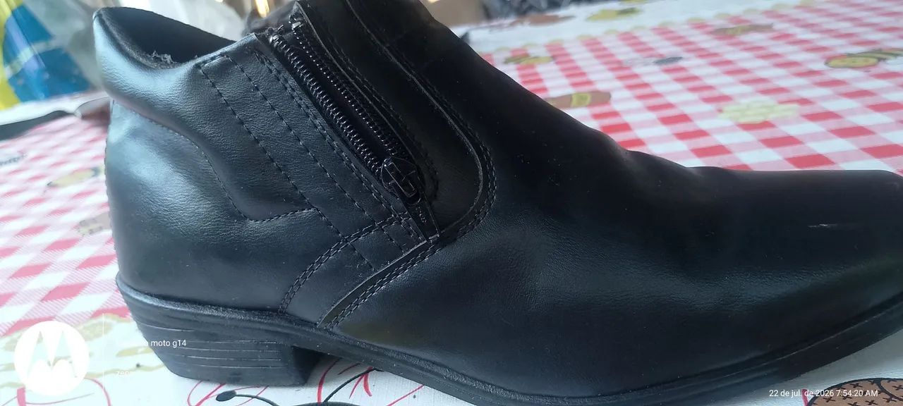 Vendo essa linda bota social  - Foto 3