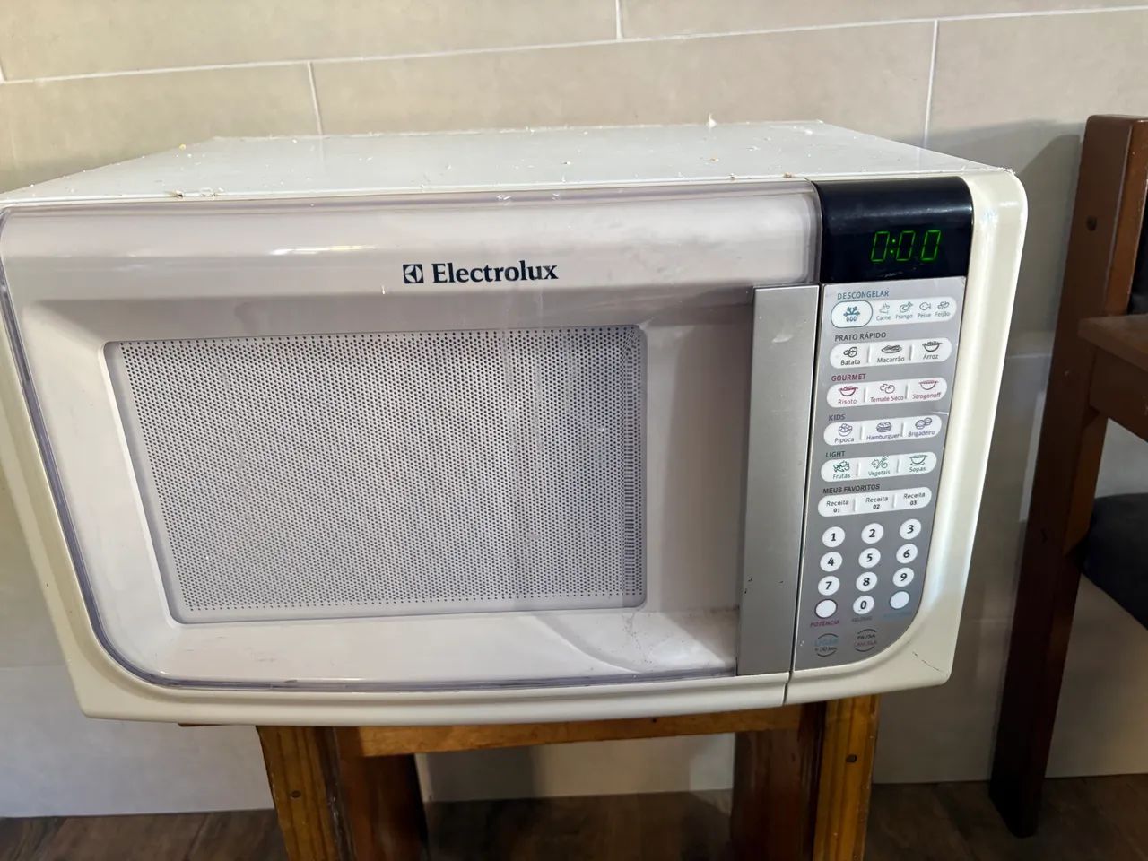 Microondas Electrolux 31 litros - Foto 2