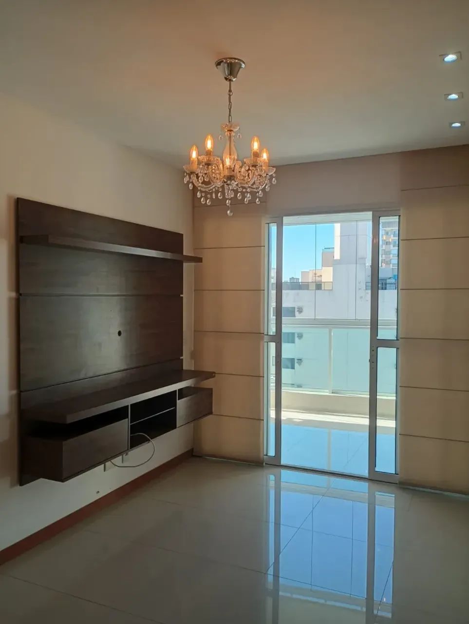 Apartamento à Venda em Itapuã | 65 m² | 2 Quartos