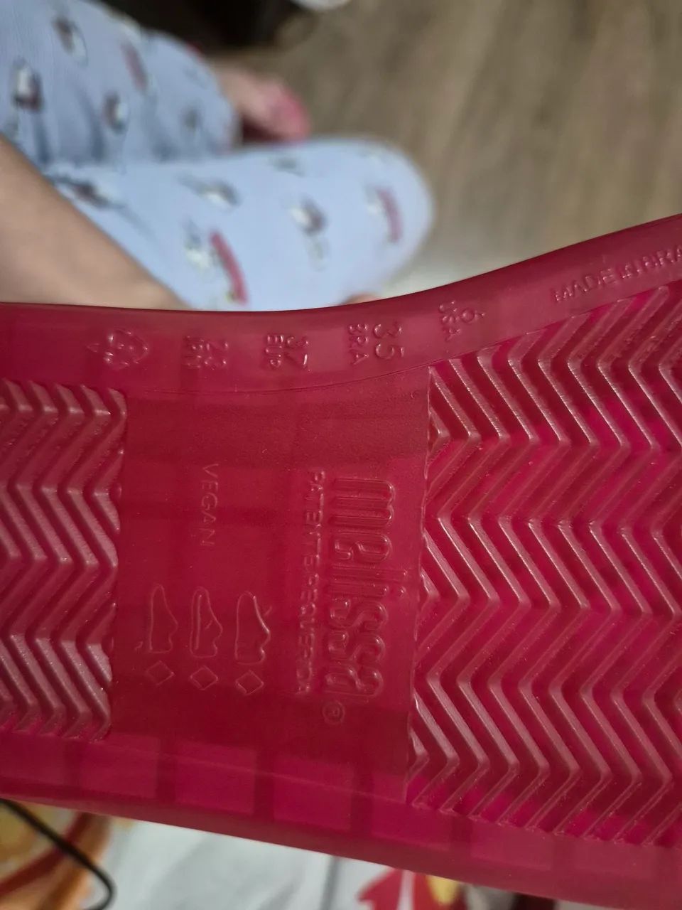 Tênis bt21 x melissa - Foto 4