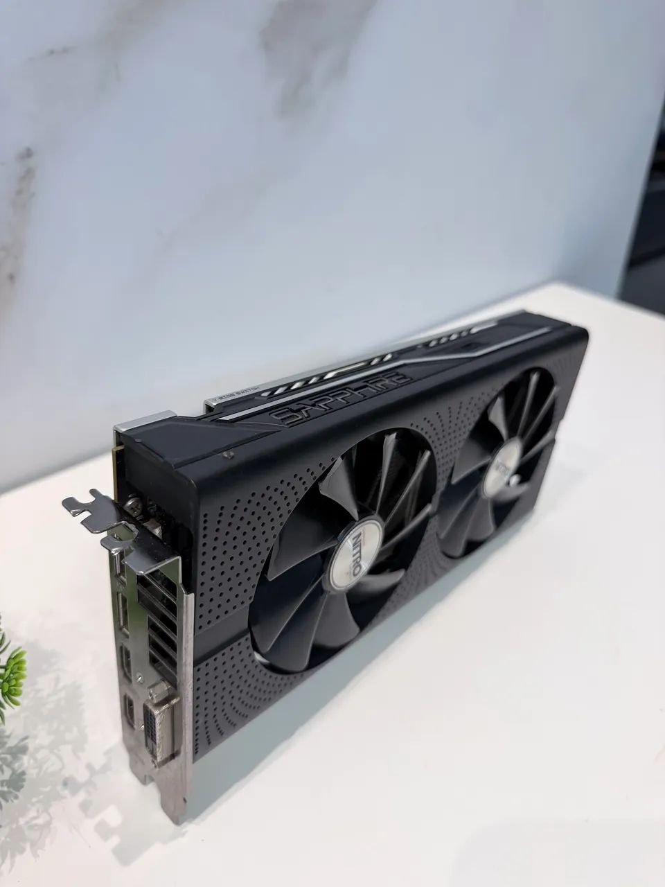 RX 480 Sapphire Nitro + ( - Foto 2