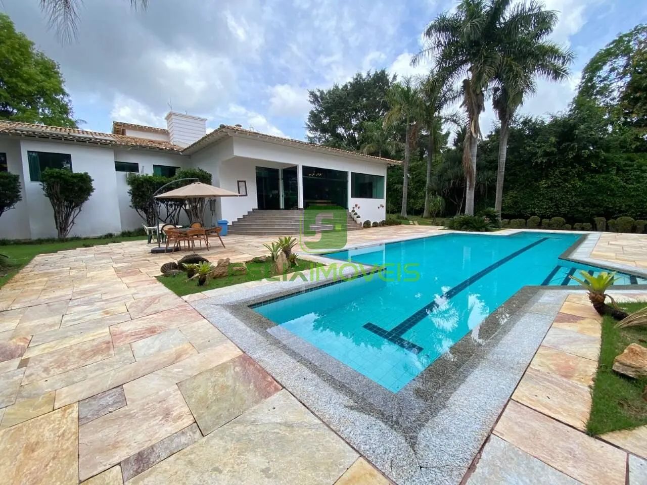 Casa Residencial para Aluguel em Estância das Amendoeiras, Lagoa Santa - 4 Quartos, 2 Suít