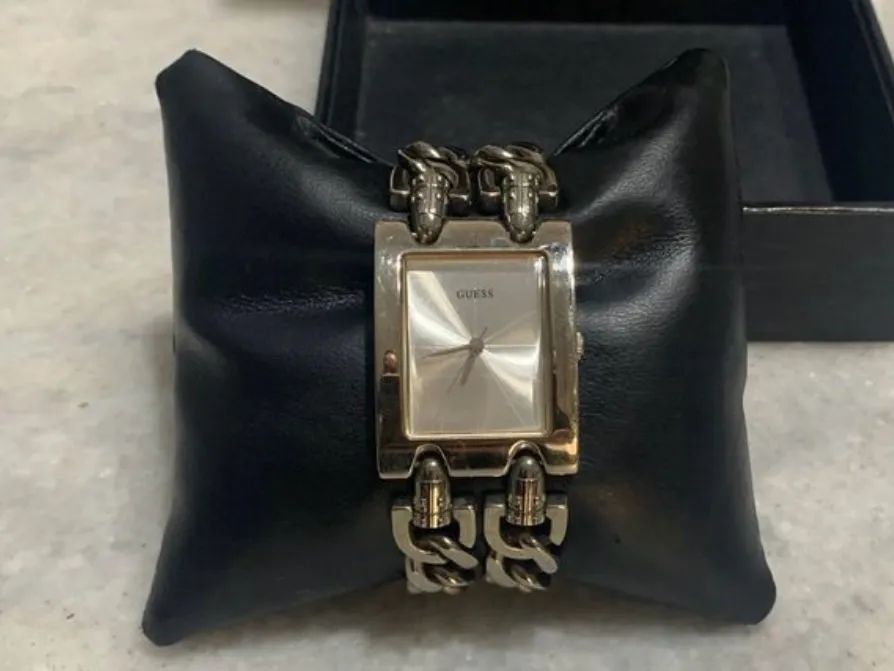 Relógio feminino GUESS