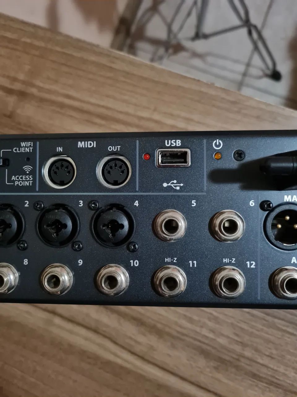 Mixer Digital XR12 Behringer  - Foto 5