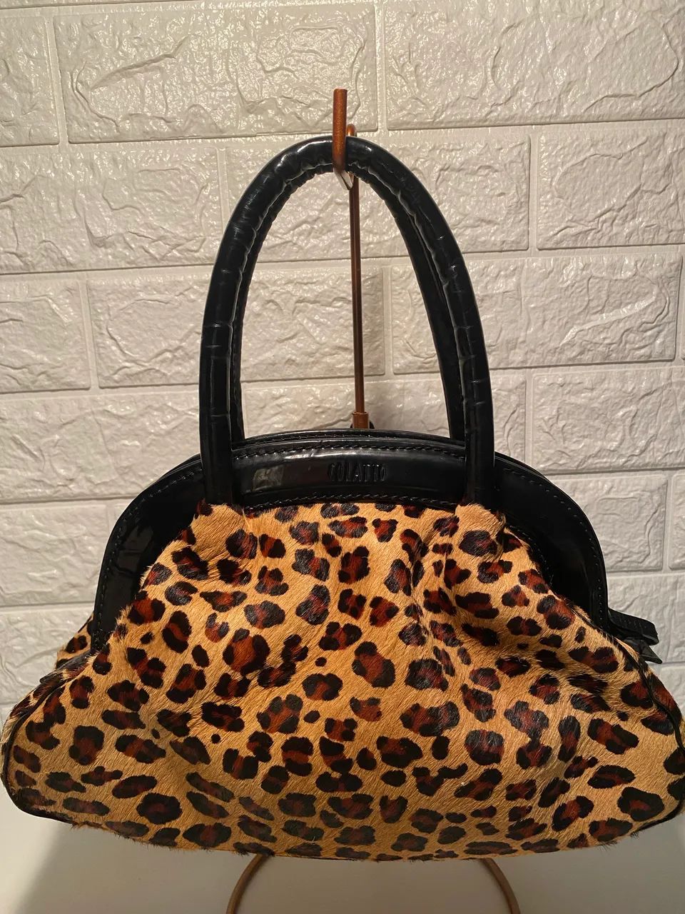 Bolsa de mão Collato em couro legítimo