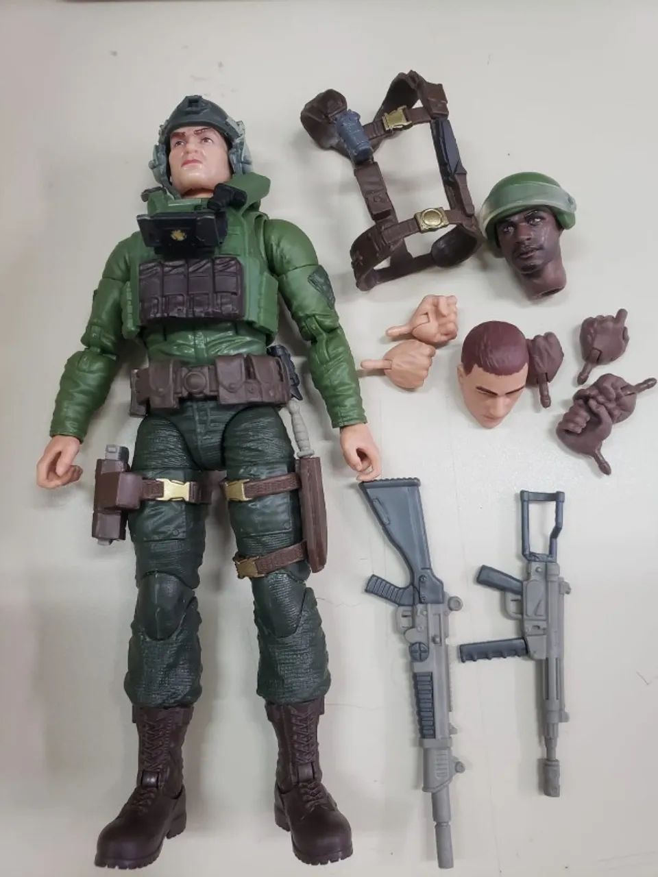 Grunt Gi Joe Classified com peças e colete  extras
