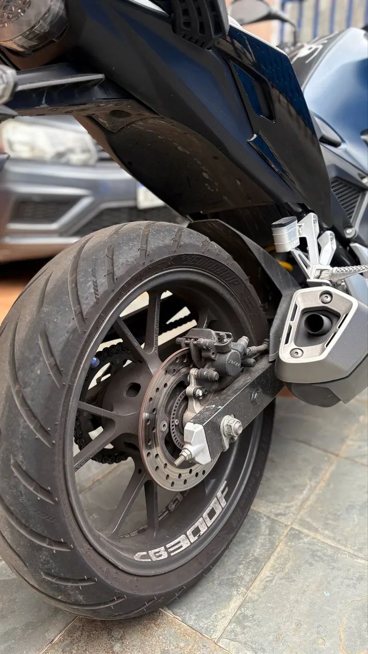 CB 300F 2025 - Foto 2