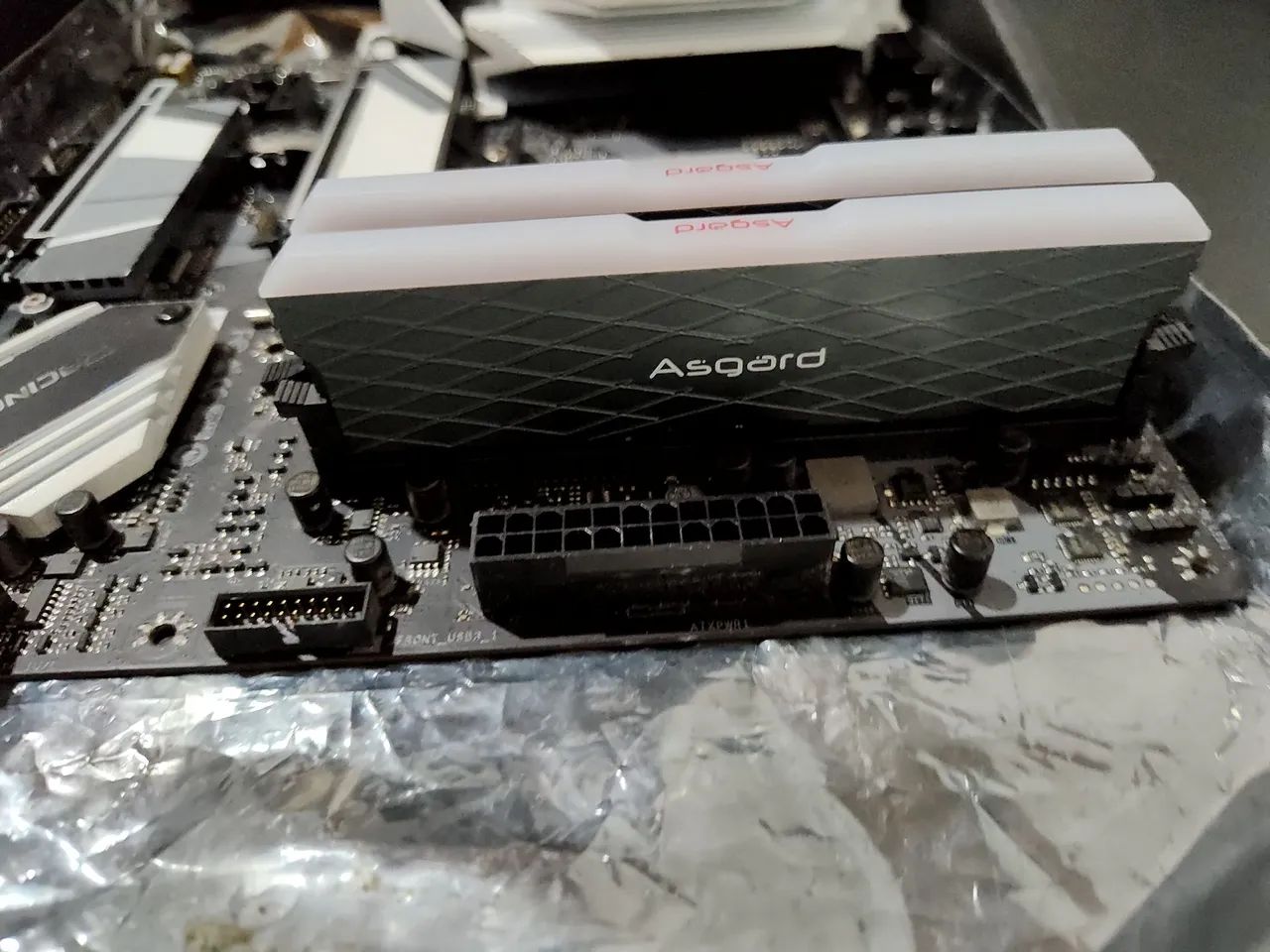 2x16gb Memória RAM Asgard Loki RGB - Foto 2