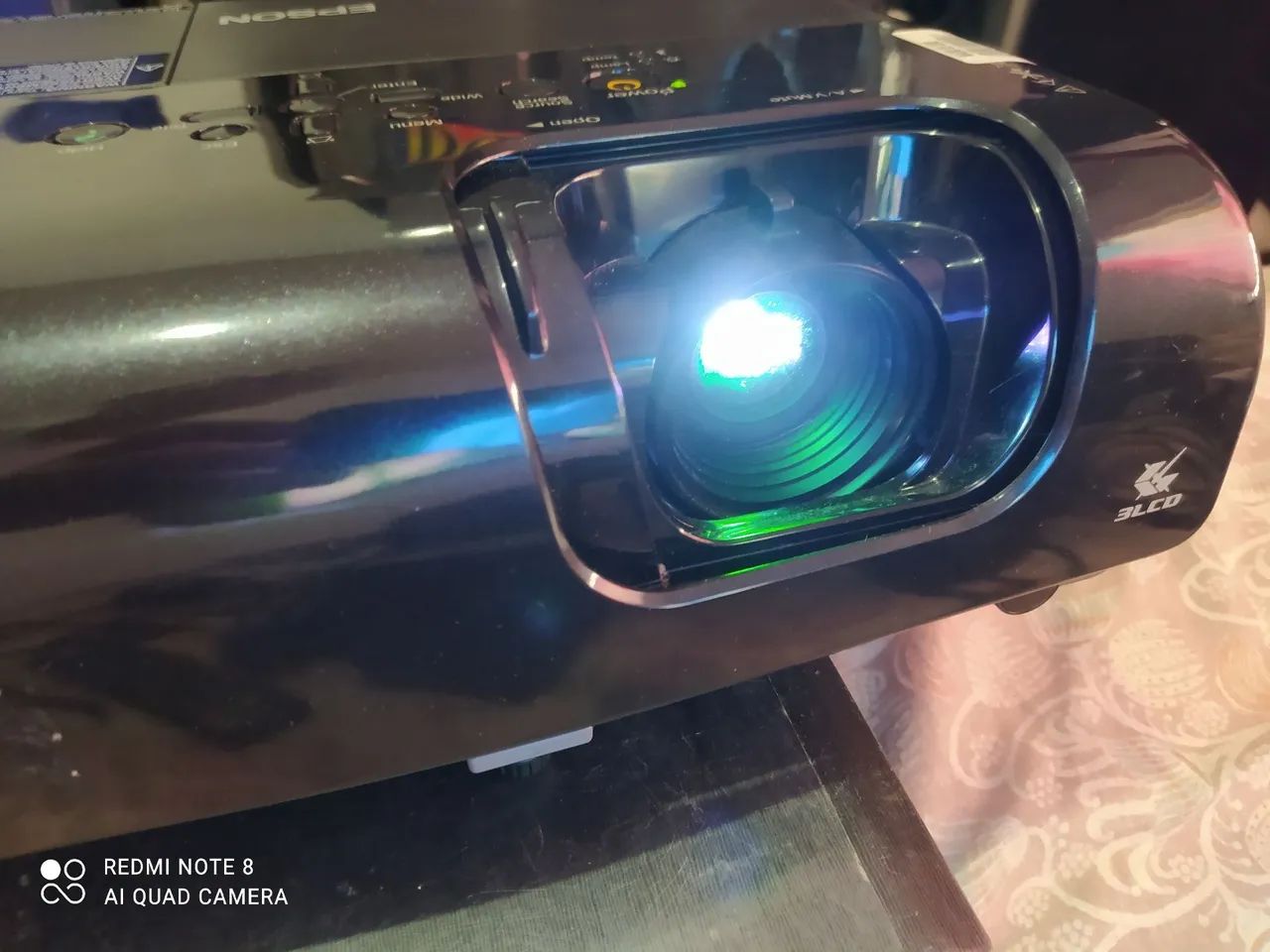Projetor Epson PowerLite S5+ com bolsa Epson.<br>Tem a bolsa original.<br>E cabos - Foto 2