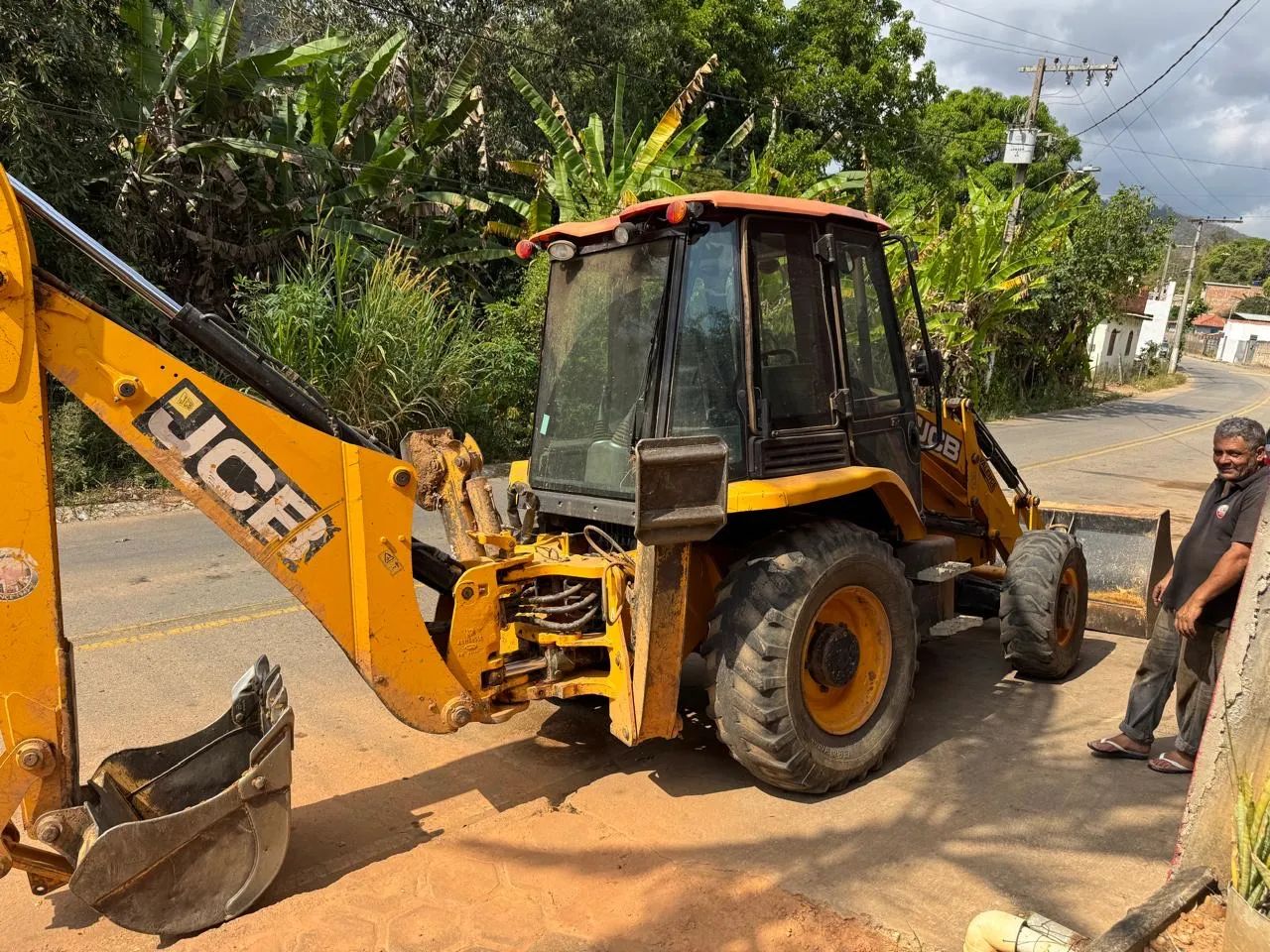Retroescavadeira JCB - Foto 3
